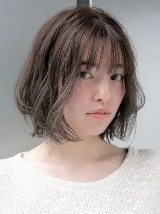 カラー ミディアム 戸村 世奈のヘアスタイル