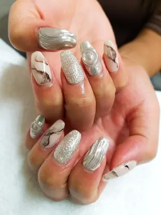 ネイル 河野ちえ (雑誌掲載サロン)のネイルデザイン