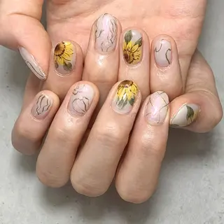 ネイル atelier FIORITURA所属・FIORITURA aiのネイルデザイン