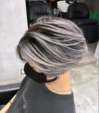 ショート メンズ yosuke 梅田/バレイヤージュのヘアスタイル