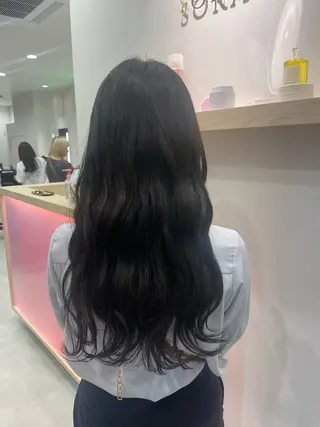 ロング 大久保 詩月のヘアスタイル