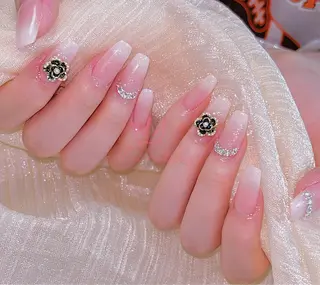 ネイル ネイルサロンエクラ 🫧Shizukaのネイルデザイン