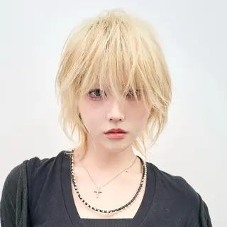 ミディアム カラー 🍭ハイトーン/レイ ヤーカット🍭チャンのヘアスタイル