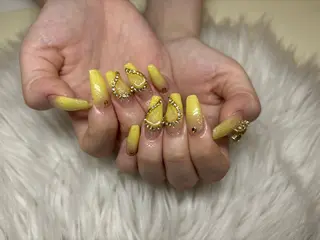 ネイル SOARE🤍 🤍のネイルデザイン