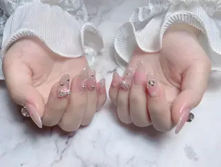 ネイル RAFFINE 月🦋🩵のネイルデザイン