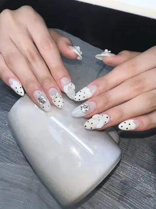 ネイル Lee Nailsのネイルデザイン