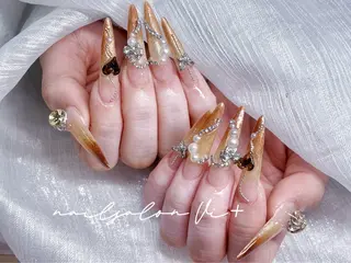 ネイル ✨Nailsalon Vi+✨のネイルデザイン