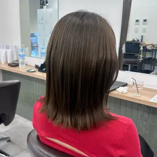 ミディアム カラー ブリーチなし/レイヤ ー特化🌈Tommyのヘアスタイル