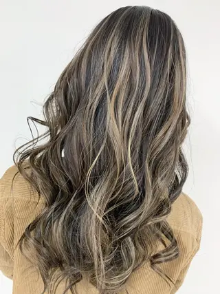 ロング 🥇近藤 恭輔🥇 Recharme新保のヘアスタイル