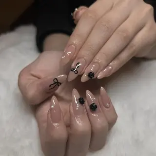 ネイル Megu 【 cutill 】のネイルデザイン