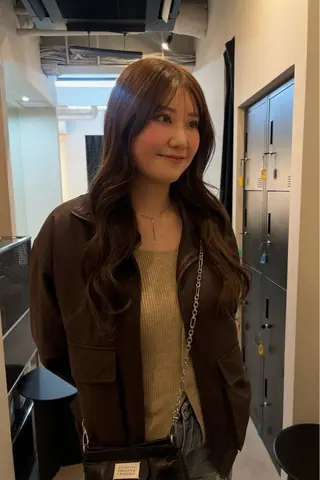 セミロング 魚谷 綾渚のヘアスタイル