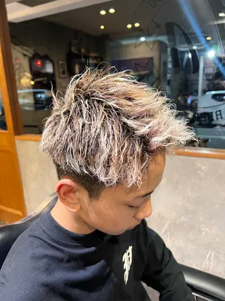 ショート カラー 中居 優弥のヘアスタイル