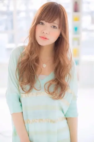 ロング "オクムラ タクヤ"のヘアスタイル