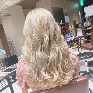 カラー 顔まわりの神様✨ 透明感カラー藤嶋秀幸のヘアスタイル