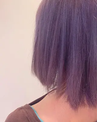 ミディアム カラー 大阪ウルフカット ハッシュカットのヘアスタイル