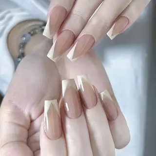 ネイル DEMAIN- 🌹のネイルデザイン