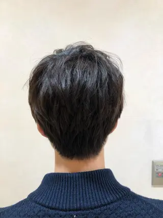 ショート カラー パーマ メンズ ツヤ髪カラー💎 佐藤あきのヘアスタイル