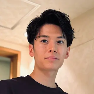 メンズ アイブロウ スパイキーショート 大人パーマ 丸山のヘアスタイル