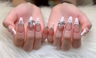 ネイル NIE MoMoのネイルデザイン