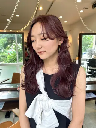ロング 小玉 杏華のヘアスタイル