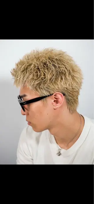 ショート ヒロ銀座名駅西口 長尾 匡起のヘアスタイル