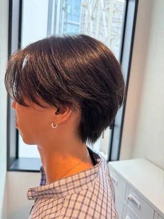 ショート ハイトーン/レイヤー SHUNのヘアスタイル