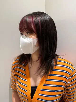 セミロング ホリグチ ルナのヘアスタイル