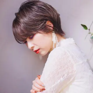 ショート hoNua. 栄/透明感カラーのヘアスタイル