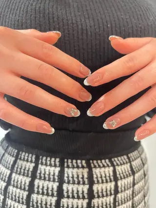 ネイル Shis_🦄shi 韓国風キラキラネイルのネイルデザイン