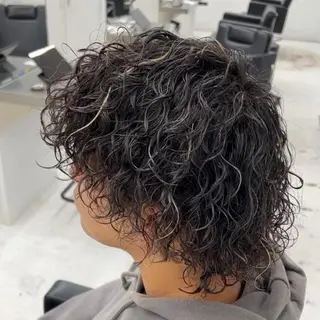 ミディアム パーマ メンズ 柏メンズカットパーマ NO.1タイチのヘアスタイル