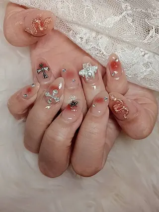 ミディアム Hanaai Salon新宿店のネイルデザイン