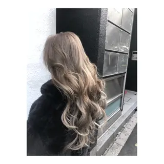 ロング カラー 100%髪質改善特化 TRUNSのヘアスタイル