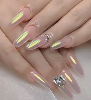 ネイル VIVIAN リサのネイルデザイン