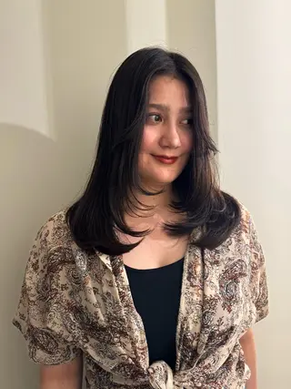 ロング カラー 内沼 恵留菜のヘアスタイル