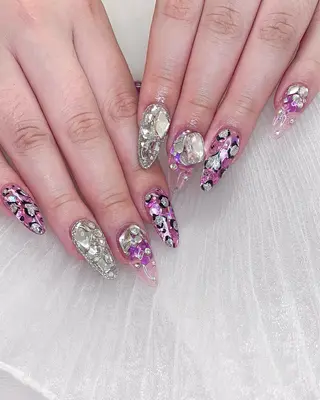 ネイル 五十嵐 美智のネイルデザイン