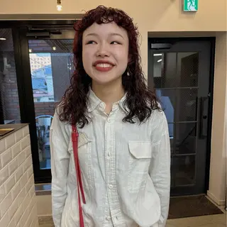 セミロング カラー パーマ ヘアアレンジ 🌐サトウ リョウ🌐のヘアスタイル