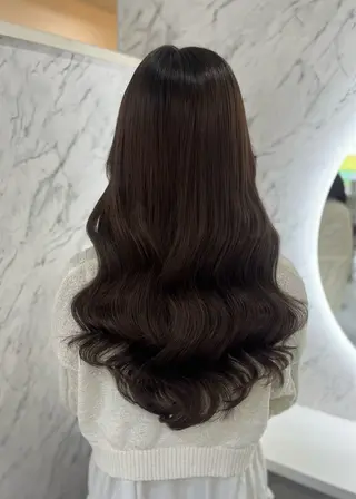 ロング ララモアナ naru.のヘアスタイル