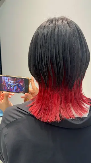 ロング カラー インナーカラー 推し ブリーチ  髪質改善のヘアスタイル