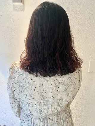 ミディアム パーマ COLO✨️ 白川綺香のヘアスタイル