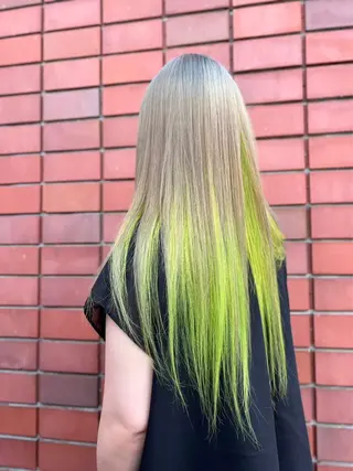 カラー 横山 千春のヘアスタイル