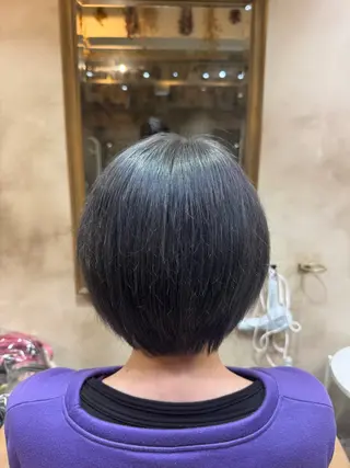 ショート カラー 梅 優翔のヘアスタイル