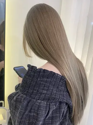 ロング 透明感カラー／メンズ 特化kazumaのヘアスタイル