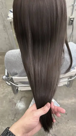 セミロング カラー 高橋大樹/グレージュ 透明感/髪質改善のヘアスタイル