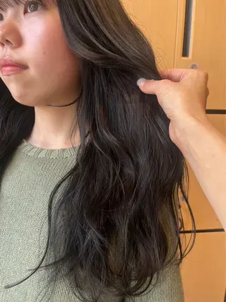 セミロング Rue de Noel所属・井上 陽のヘアスタイル