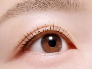 マツエク・マツパ Eyelash Salon Glück所属・佐久間 春菜のマツエク・マツパデザイン