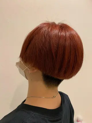 ショート カラー 若狭 彩花のヘアスタイル