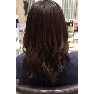 セミロング カラー ヘアアレンジ 福壽 優奈のヘアスタイル