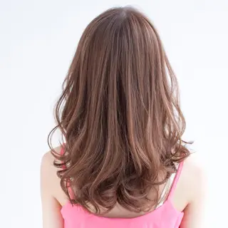 ミディアム カラー パーマ 山田 周のヘアスタイル