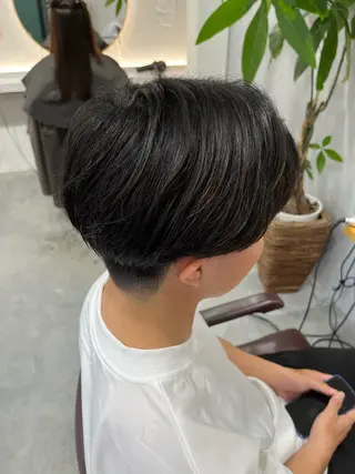 メンズ EKOLU北梅田所属・メンズ専門/カット /元アイドル美容師のヘアスタイル