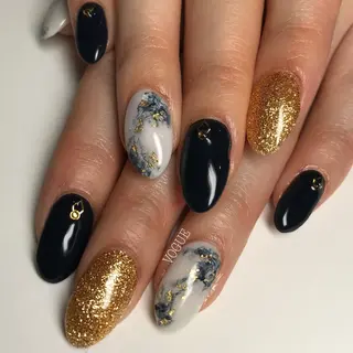 ネイル VOGUE ×SWANのネイルデザイン